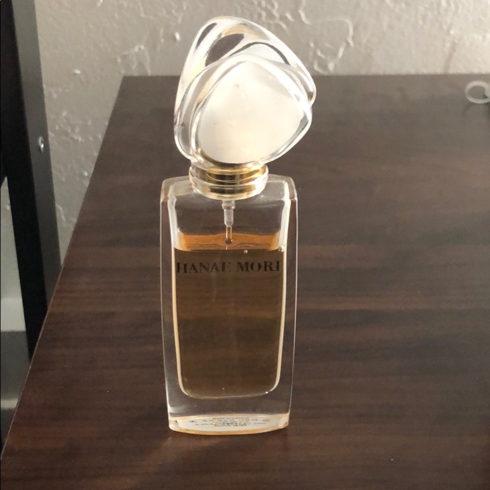 4/5 bottle of Hanae Mori pour femme!